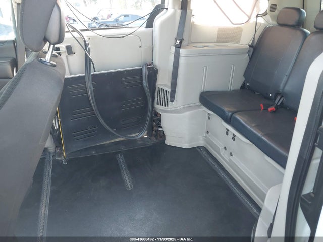 2C7WDGBG7HR738822 Dodge Grand Caravan