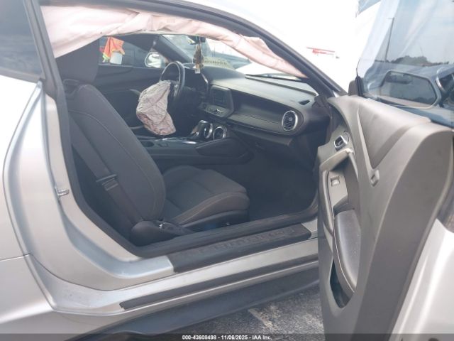 2018 CHEVROLET CAMARO 1G1FB1RS2J0127857 Photo 4