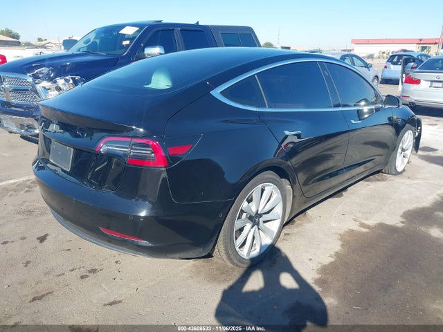 2019 TESLA MODEL 3 5YJ3E1EA5KF345440 Photo 3