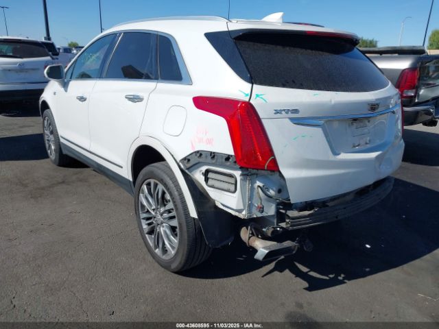 2017 CADILLAC XT5 1GYKNCRS7HZ268089 Photo 2