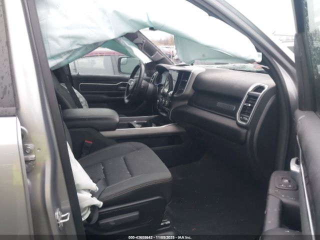 2022 RAM 1500 1C6SRFFT5NN405355 Photo 4