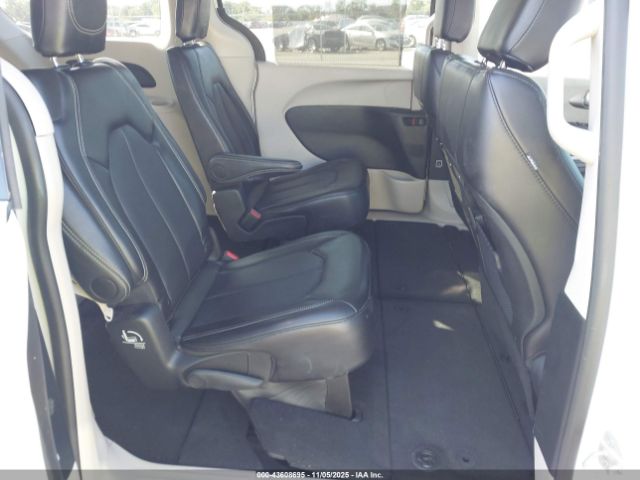 2024 CHRYSLER PACIFICA 2C4RC1BG1RR146974 Photo 7
