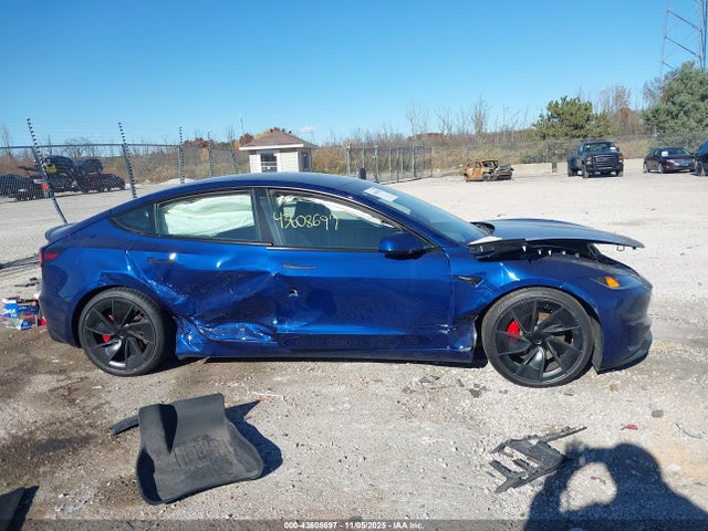 Tesla Model 3 Performance All-wheel Drive 2024 5YJ3E1ETXRF795032 Image 13