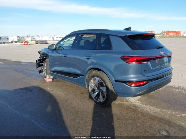 2025 AUDI Q6 E-TRON WA124BGF8SA069044 Photo 2