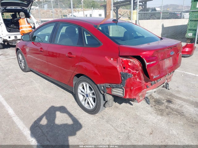 1FADP3F26JL278656 Ford FOCUS SE