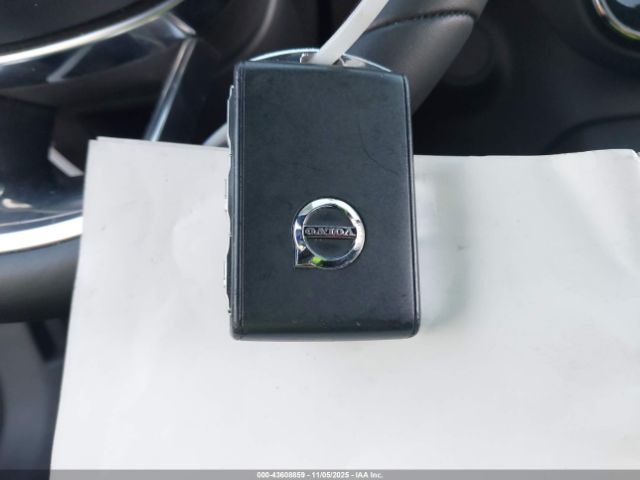 2023 VOLVO XC40 RECHARGE PURE ELECTRIC YV4ED3UL9P2108340 Photo 10