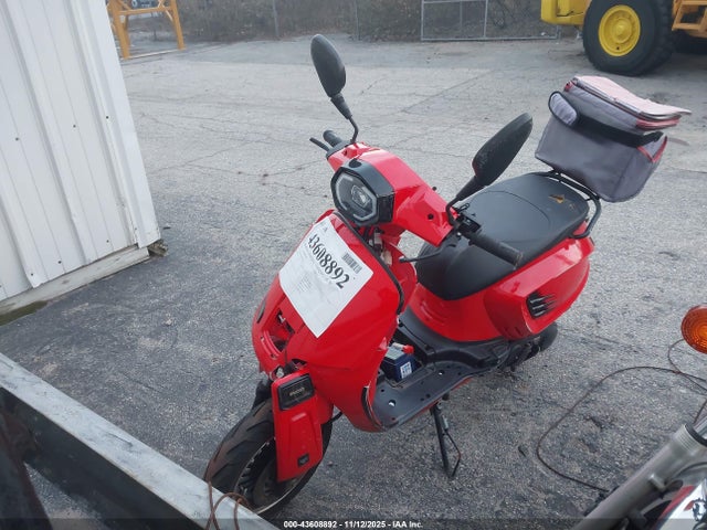 HZ2TBCNM3R1000071 Scooter 150cc