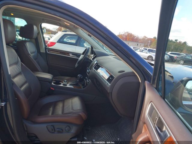 2014 VOLKSWAGEN TOUAREG WVGEP9BP2ED014591 Photo 4