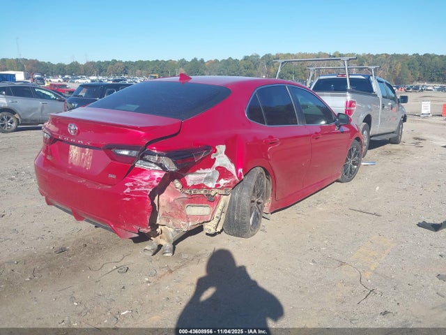 43608956 :رقم المزاد ، 4T1G11AK8MU465766 vin ، 2021 Toyota Camry Se مزاد بيع