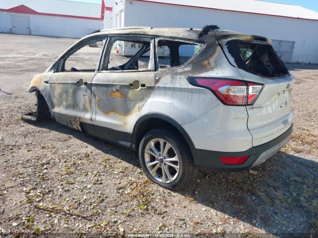 2018 FORD ESCAPE 1FMCU9GD9JUA97686 Photo 2