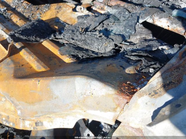 2018 FORD ESCAPE 1FMCU9GD9JUA97686 Photo 8