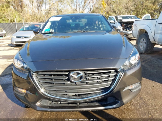43609000 :رقم المزاد ، 3MZBN1V38JM190693 vin ، 2018 Mazda Mazda3 Touring مزاد بيع
