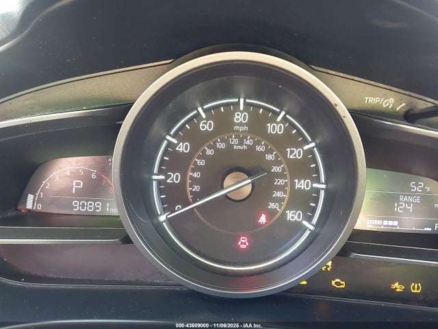 43609000 :رقم المزاد ، 3MZBN1V38JM190693 vin ، 2018 Mazda Mazda3 Touring مزاد بيع