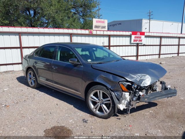 2015 VOLKSWAGEN PASSAT 1VWBV7A30FC059601