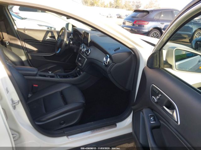 2018 MERCEDES-BENZ GLA 250 WDCTG4EB7JJ456951 Photo 4