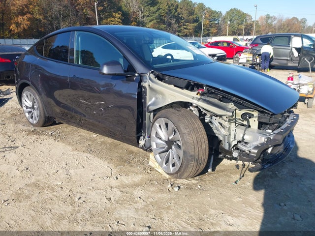 2026 TESLA MODEL Y 7SAYGDEE6TA395060 Photo 0