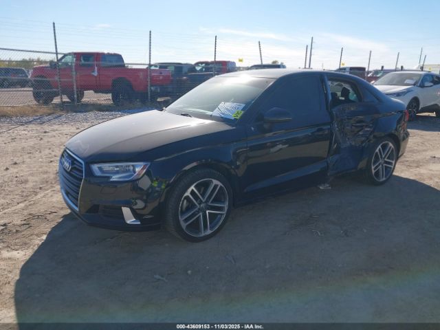 2018 AUDI A3 WAUAUGFF9J1035528 Photo 1