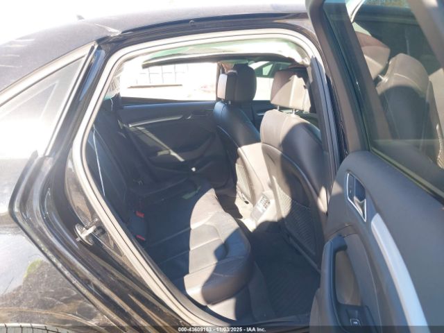 2018 AUDI A3 WAUAUGFF9J1035528 Photo 7