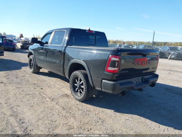 2019 RAM 1500 1C6SRFLT7KN718438 Photo 2