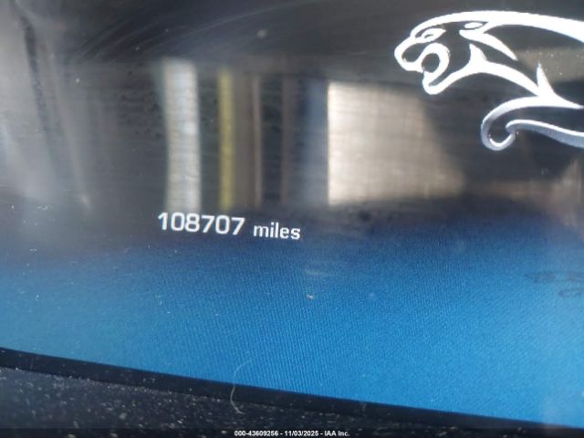 2012 JAGUAR XJ SAJWA1CB6CLV22792 Photo 6