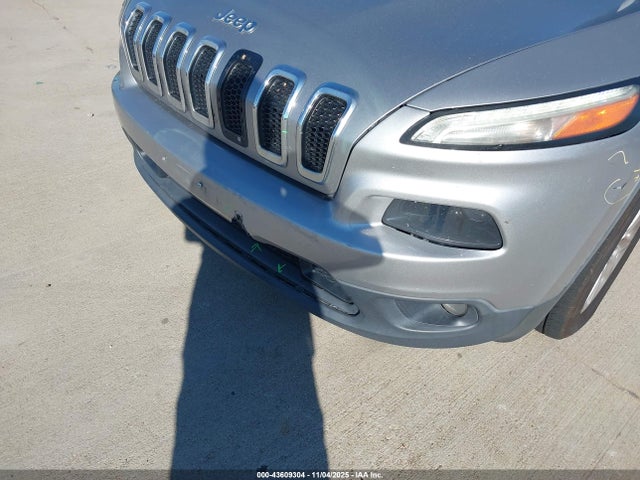 1C4PJLCB9GW282494 Jeep Cherokee Latitude
