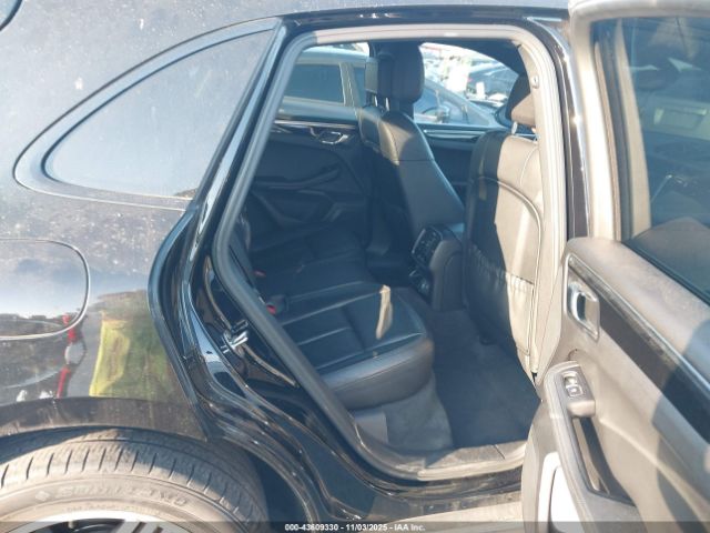 2016 PORSCHE MACAN WP1AB2A51GLB51778 Photo 7