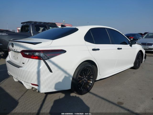 2021 TOYOTA CAMRY 4T1T11AK1MU492709 Photo 3