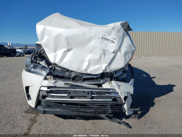 2017 TOYOTA HIGHLANDER 5TDZARFH0HS027696 Photo 5