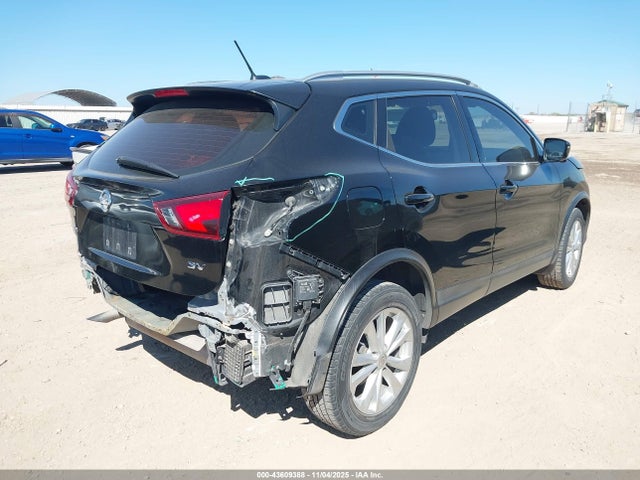 JN1BJ1CP4JW501205 Nissan Rogue Sport Sv