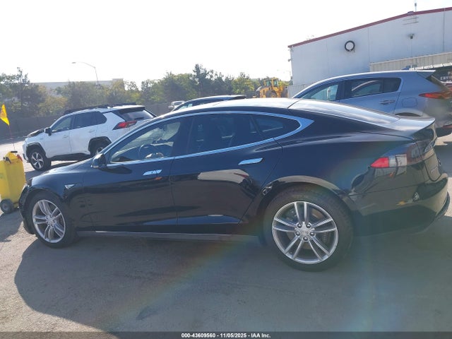 Tesla Model S 60/70/85 2015 5YJSA1E19FF116630 Image 14