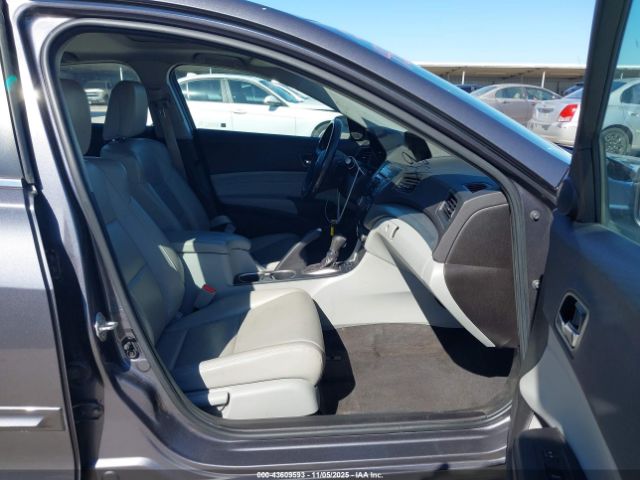 2018 ACURA ILX 19UDE2F3XJA002951 Photo 4