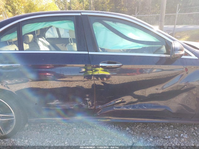 WDDZF4KB2HA056643 Mercedes-Benz E 300 4matic