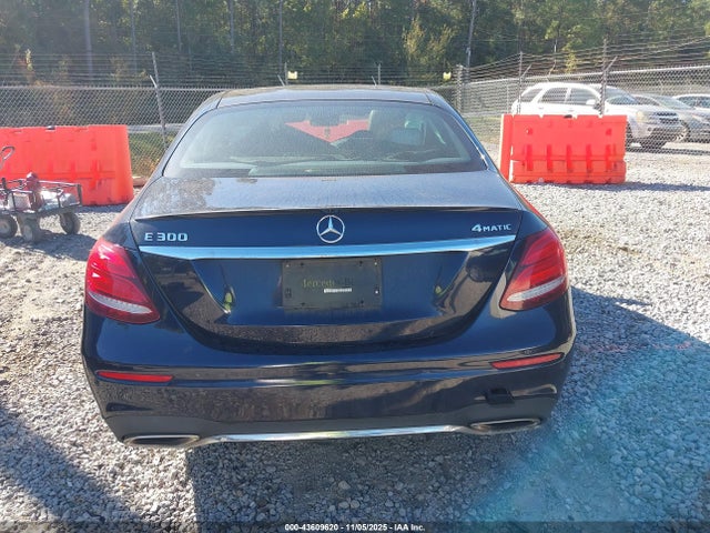 WDDZF4KB2HA056643 Mercedes-Benz E 300 4matic