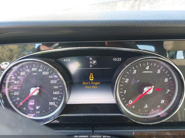 WDDZF4KB2HA056643 Mercedes-Benz E 300 4matic