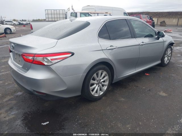2019 TOYOTA CAMRY 4T1B11HK0KU770157 Photo 3
