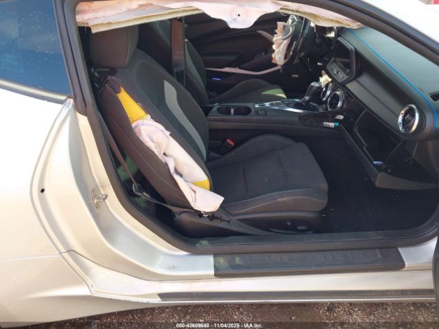 2017 CHEVROLET CAMARO 1G1FB1RS8H0134922 Photo 4