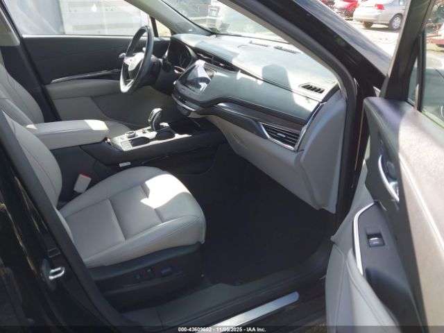 2019 CADILLAC XT4 1GYAZAR48KF151748 Photo 4