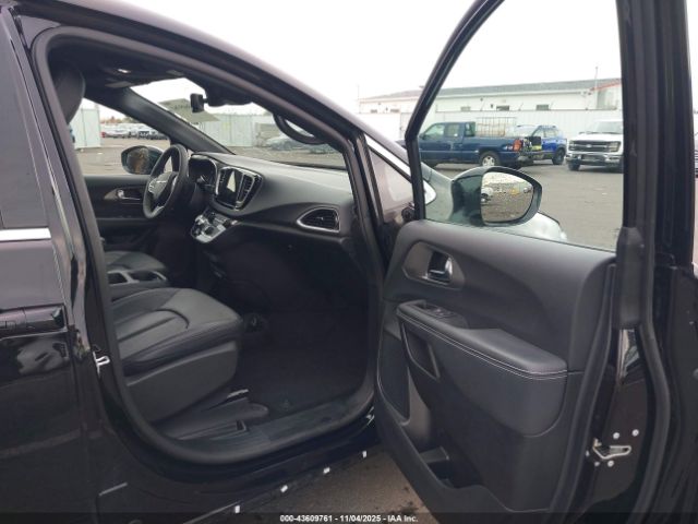 2025 CHRYSLER PACIFICA 2C4RC1BG4SR545366 Photo 4