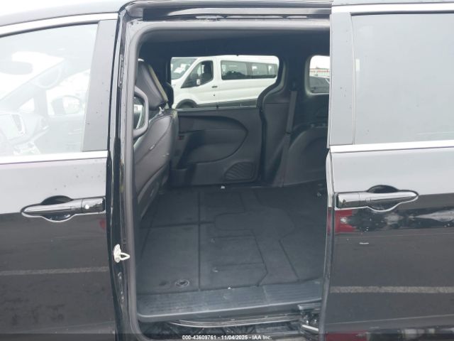 2025 CHRYSLER PACIFICA 2C4RC1BG4SR545366 Photo 7