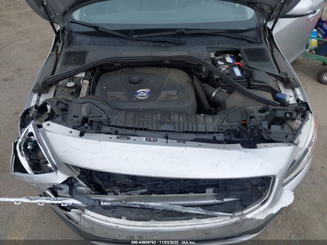 2015 VOLVO S60 YV126MFD2F1313721 Photo 9