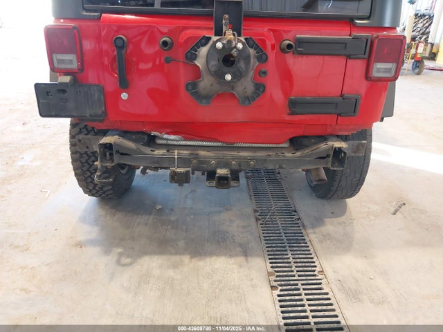 1C4BJWFG2HL617794 Jeep Wrangler Unlimited Rubicon 4x4