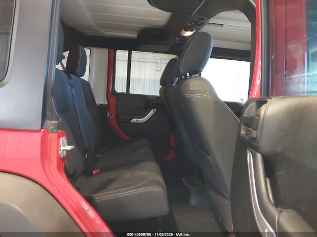 1C4BJWFG2HL617794 Jeep Wrangler Unlimited Rubicon 4x4