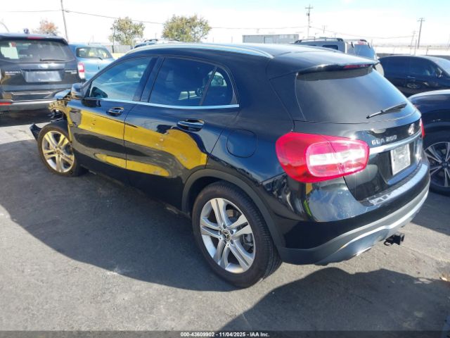 2019 MERCEDES-BENZ GLA 250 WDCTG4GB0KU009200 Photo 2