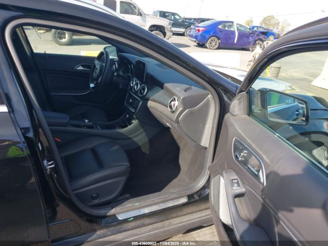 2019 MERCEDES-BENZ GLA 250 WDCTG4GB0KU009200 Photo 4