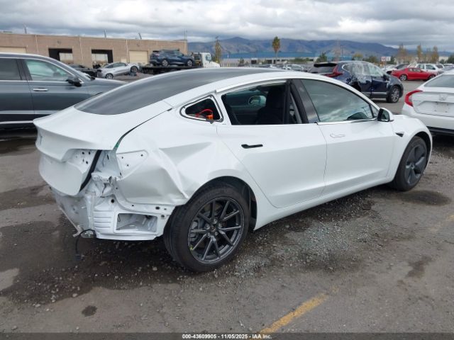 2019 TESLA MODEL 3 5YJ3E1EA4KF485785 Photo 3