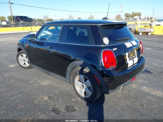 2018 MINI HARDTOP WMWXP5C55J2D71692 Photo 2