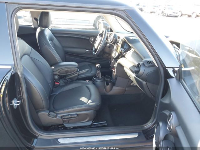 2018 MINI HARDTOP WMWXP5C55J2D71692 Photo 4