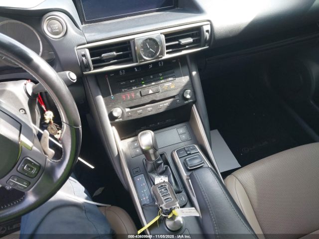 2018 LEXUS IS 300 JTHBA1D21J5074750 Photo 10