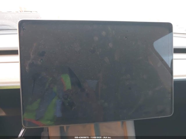 Продаж на аукціоні авто 2021 Tesla Model Y Long Range Dual Motor All-wheel Drive, vin: 5YJYGDEE2MF222671, номер лоту: 43609978