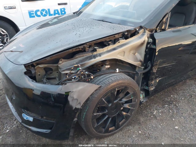 Продаж на аукціоні авто 2021 Tesla Model Y Long Range Dual Motor All-wheel Drive, vin: 5YJYGDEE2MF222671, номер лоту: 43609978